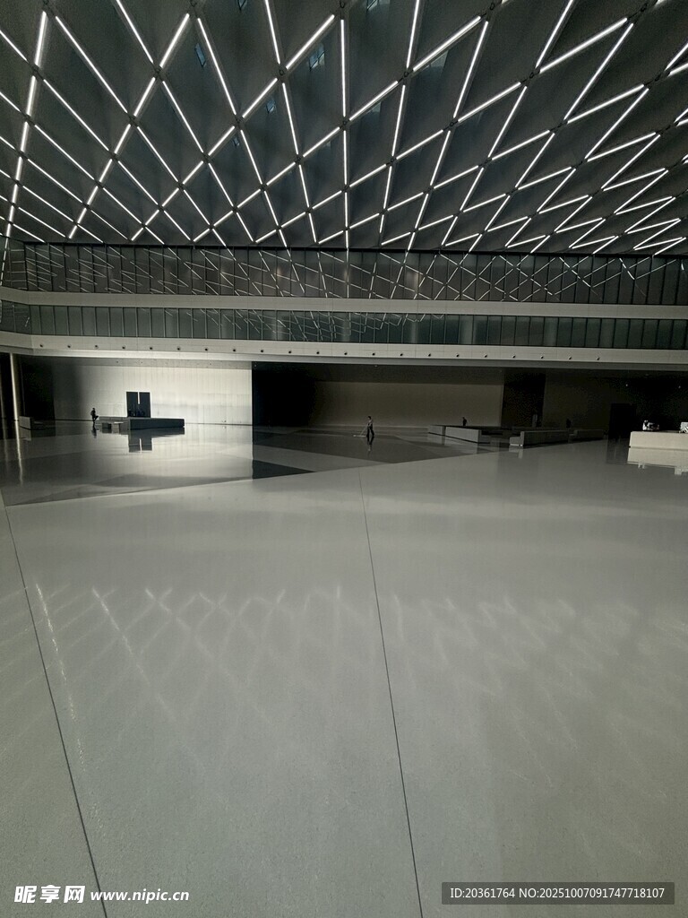 现代建筑空旷室内空间