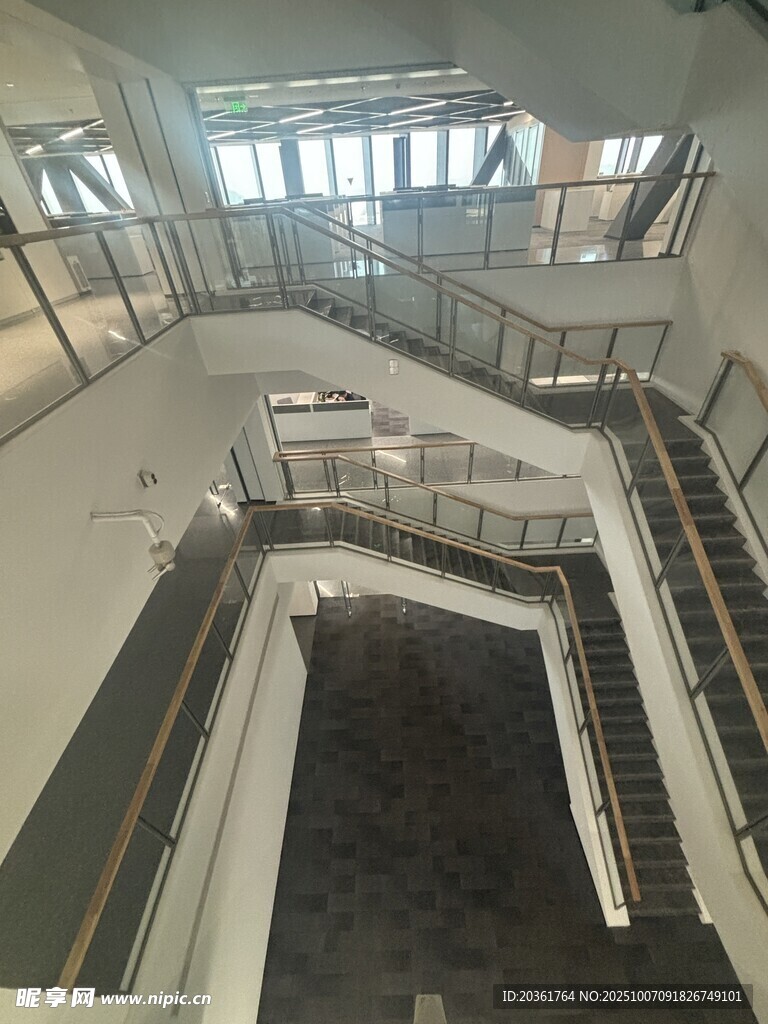 现代室内楼梯空间景观