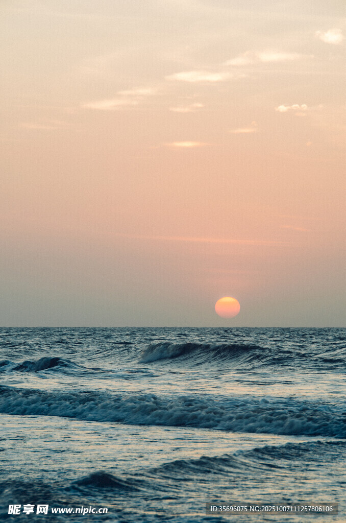 海上日落美景