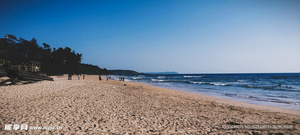 美丽海滨沙滩风景