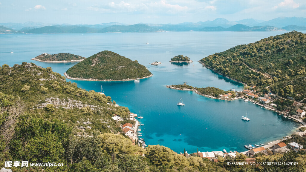 海岛秀丽风光俯瞰美景