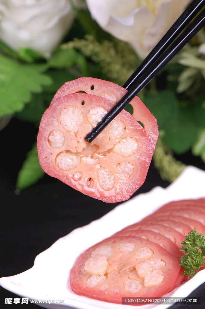 鲜切虾肉寿司特写