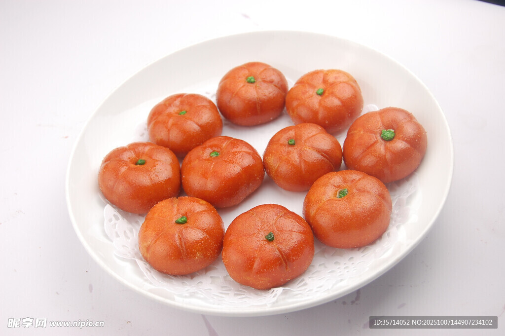 盘中美味番茄丸子