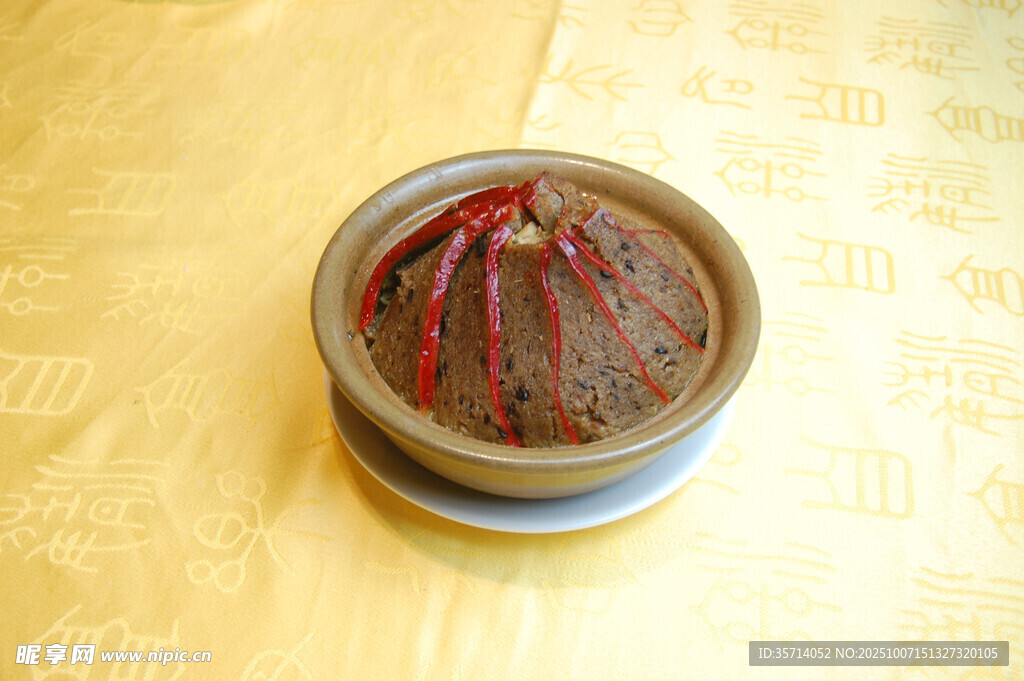 传统中式糕点造型精美