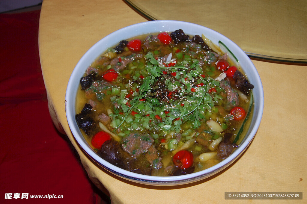 美味牛肉菜肴