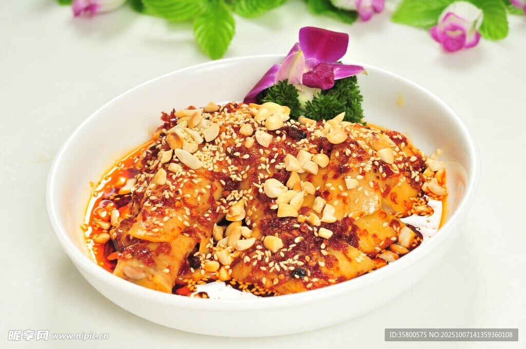 香辣可口的凉拌豆腐