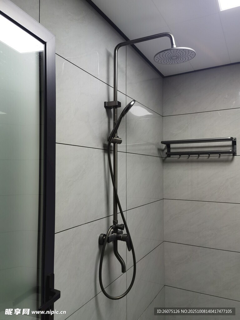 现代简约风格淋浴间设计