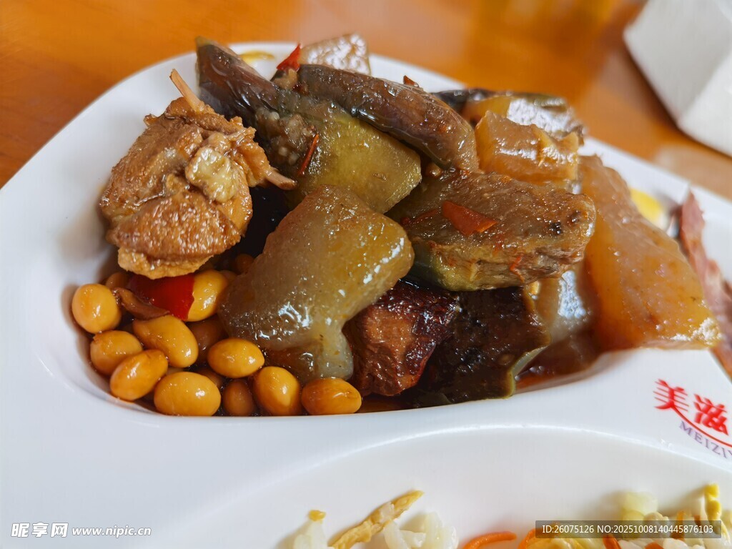 美味自助餐拼盘