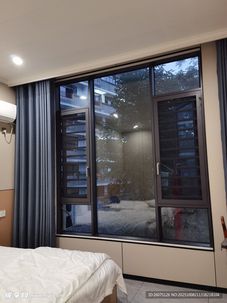 现代卧室大窗户景观
