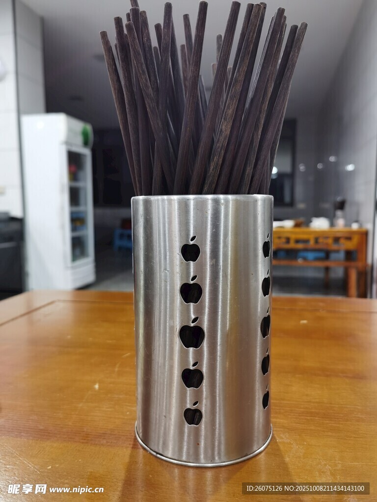 金属筒装黑色长条筷筒