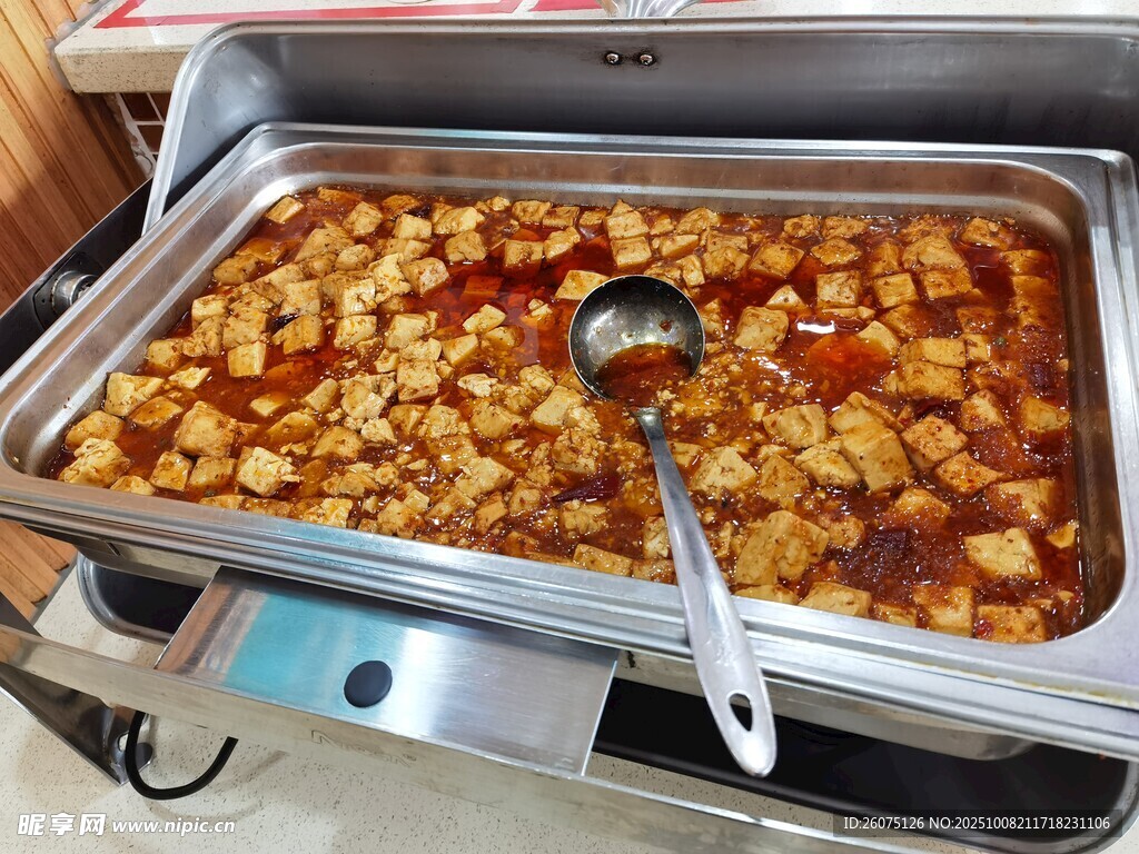 美味麻婆豆腐色泽诱人