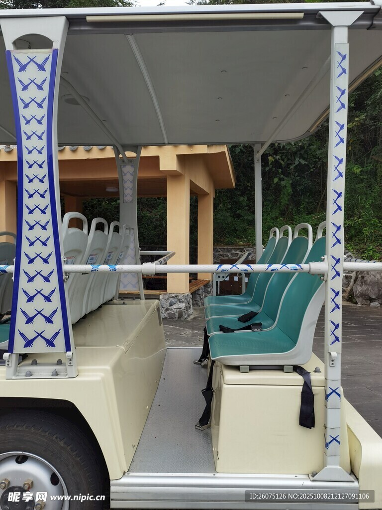 观光车内部座椅及装饰展示