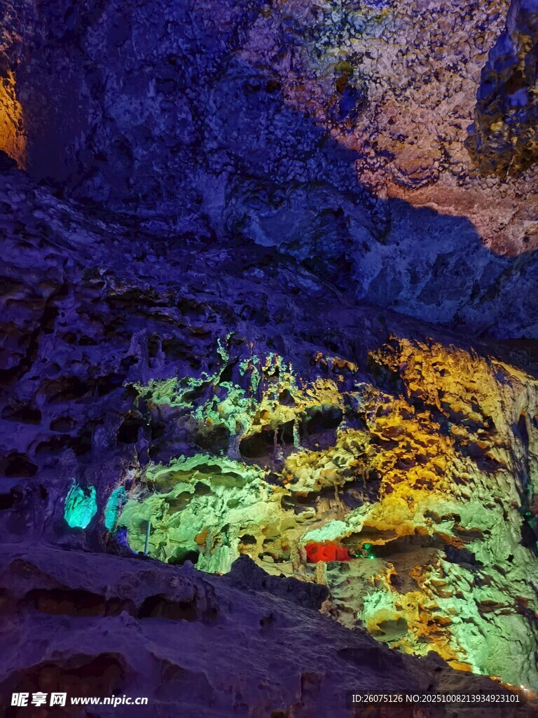 梦幻溶洞景观