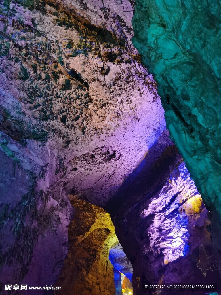 梦幻洞穴内景