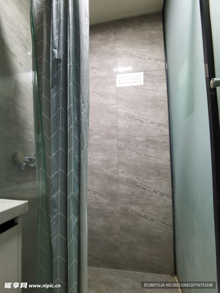 简约风格浴室淋浴间一角