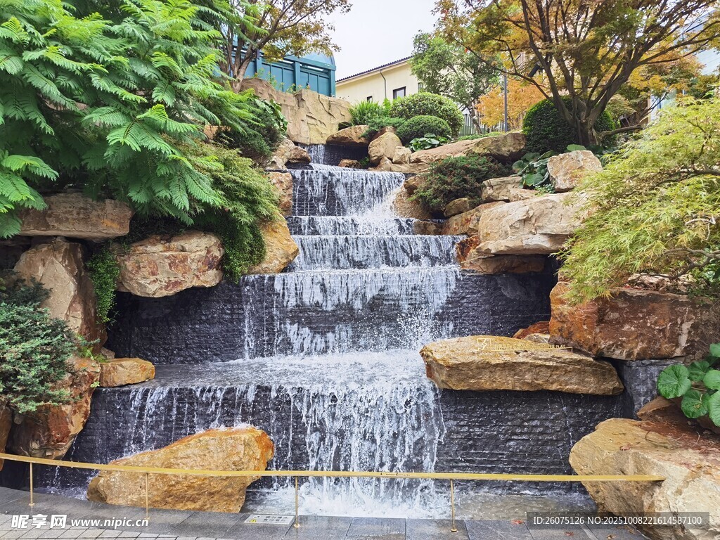 庭院流水景观自然惬意