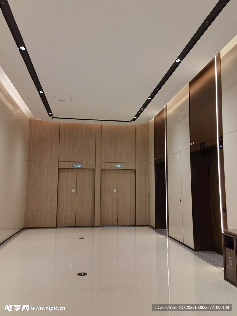 现代简约风格电梯厅空间