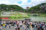 乌江寨景区热闹景象