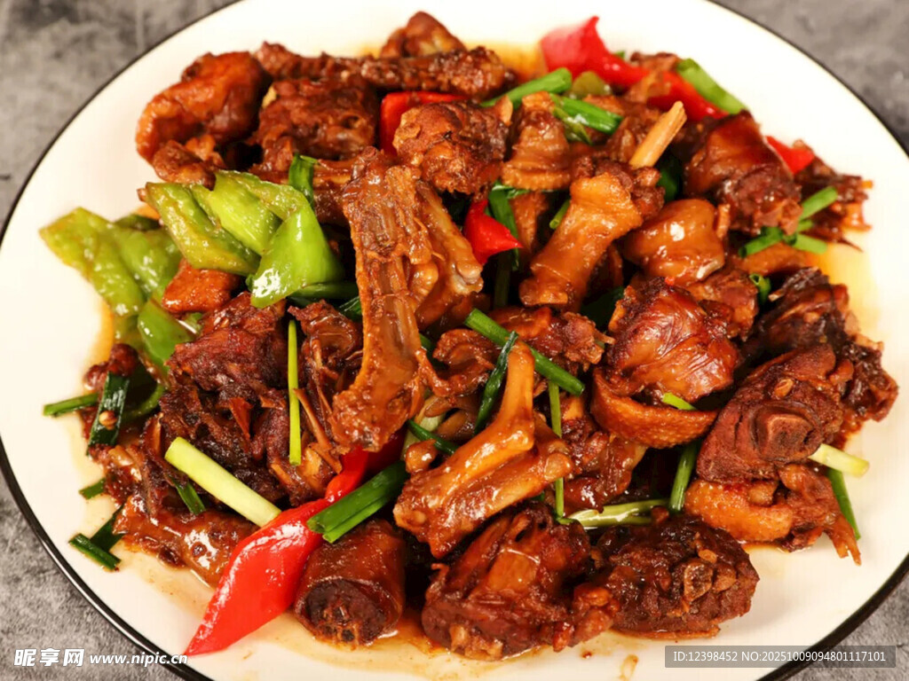 香辣美味炒鸭肉