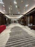 豪华宽敞的室内走廊空间