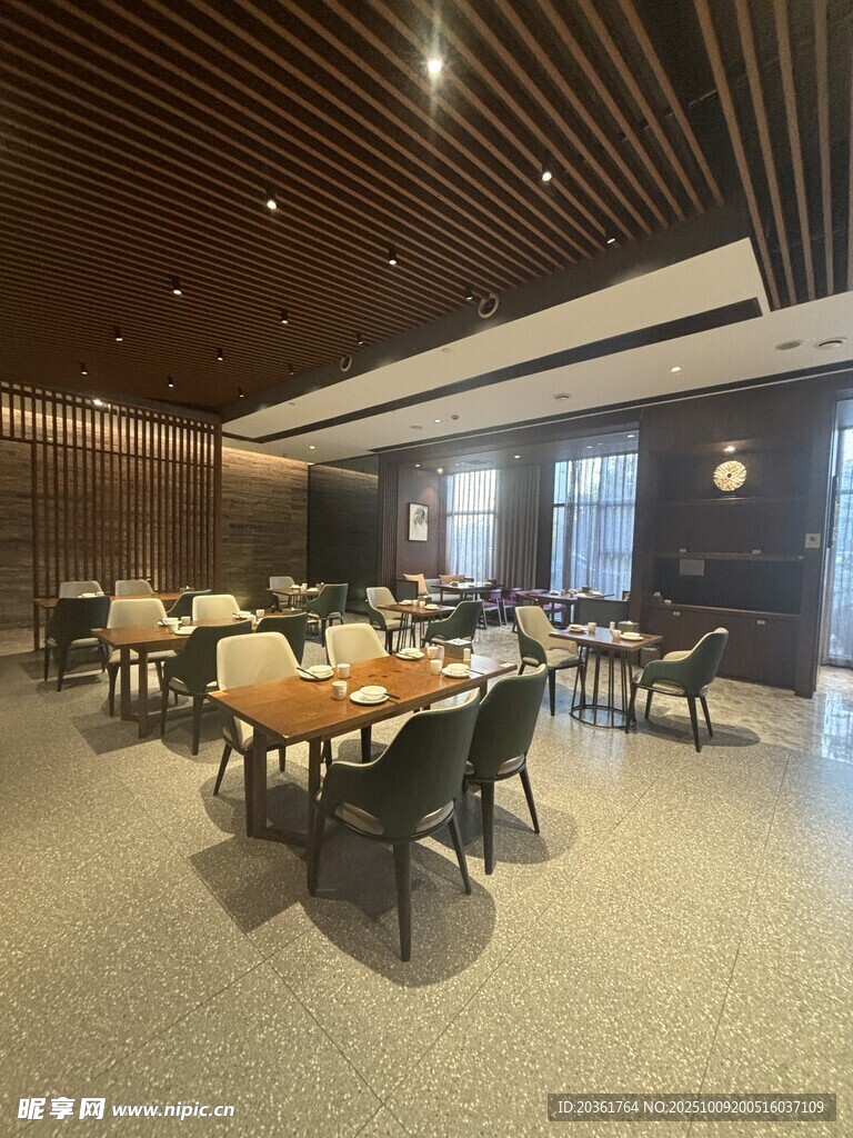 现代风格餐厅室内场景