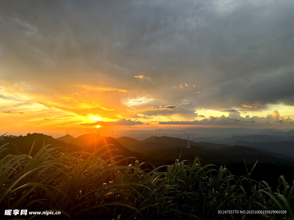 夕阳 美景风车山