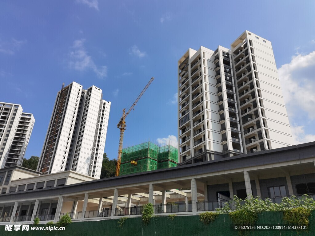 城市高楼建筑群景观