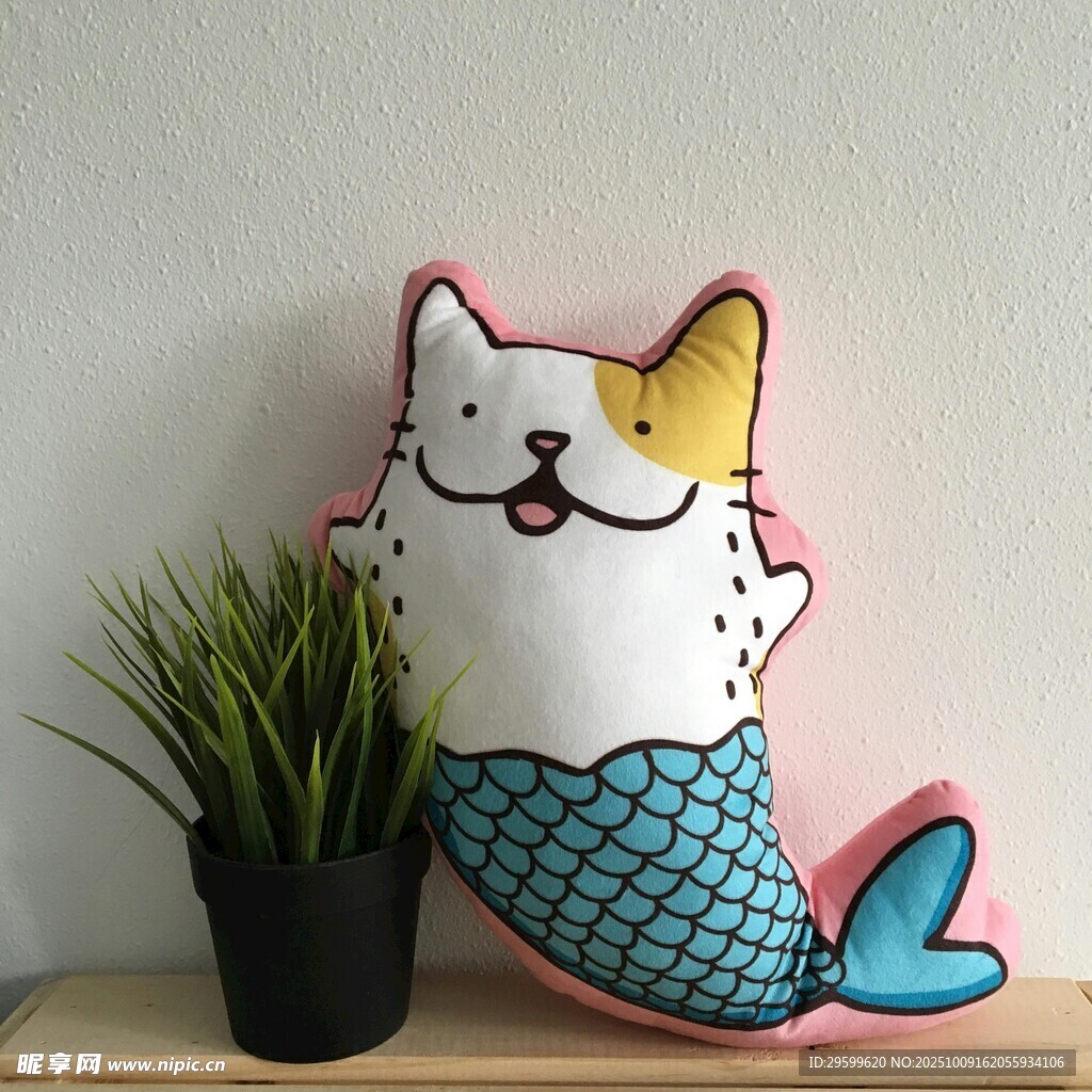 猫咪美人鱼抱枕超可爱