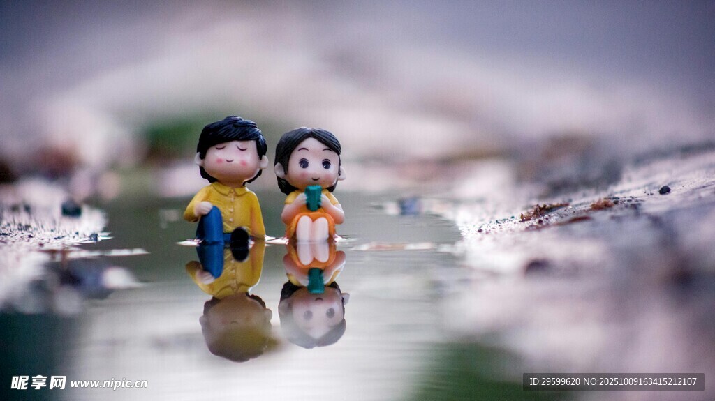可爱卡通人物站于梦幻场景