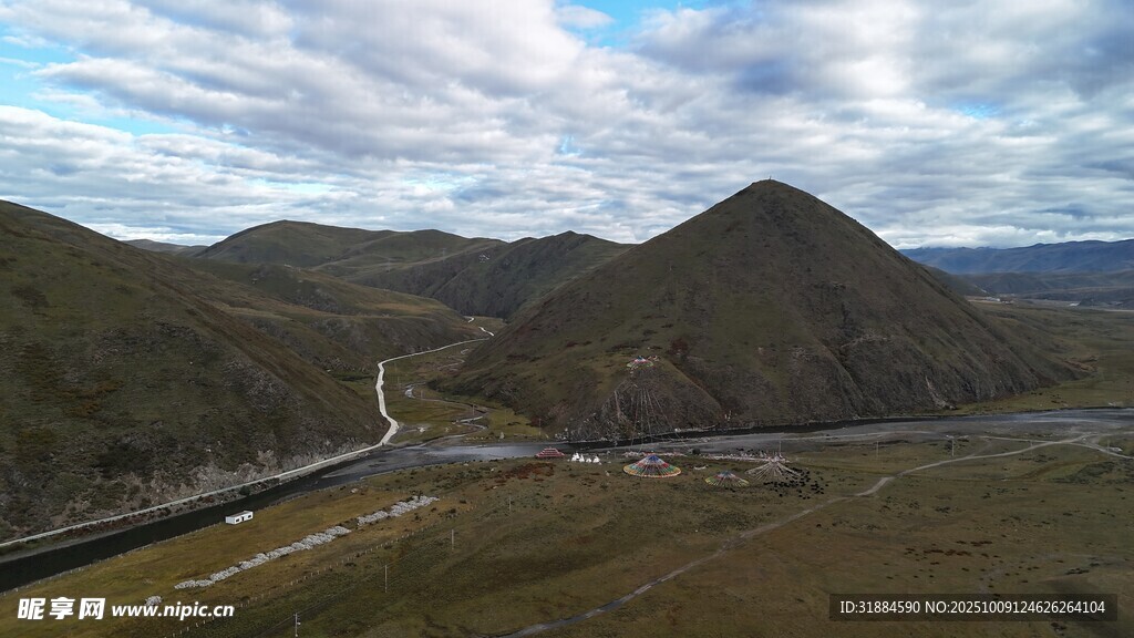 山间公路美景
