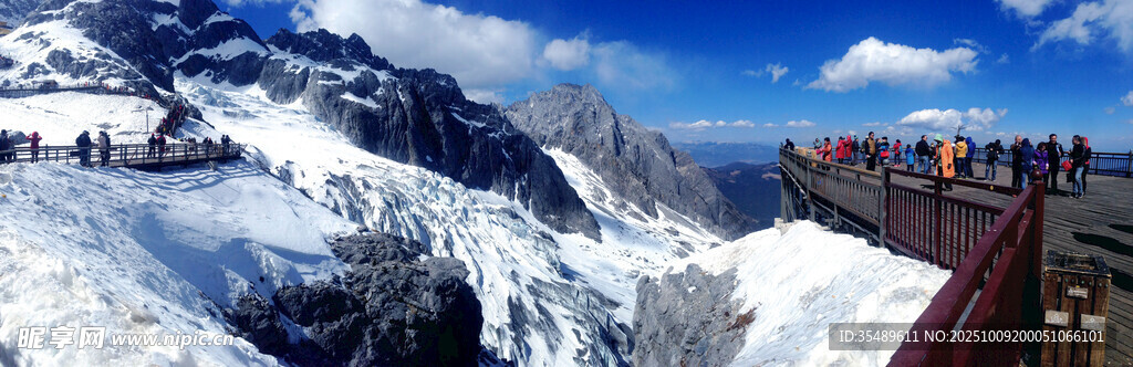 壮丽雪山美景