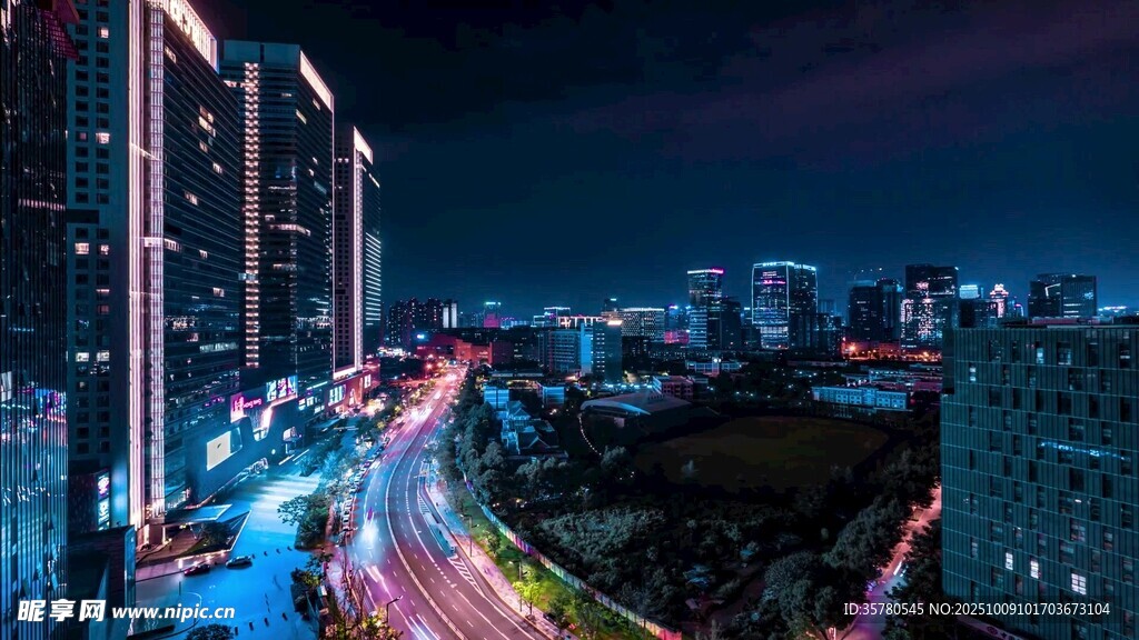 城市璀璨夜景俯瞰图
