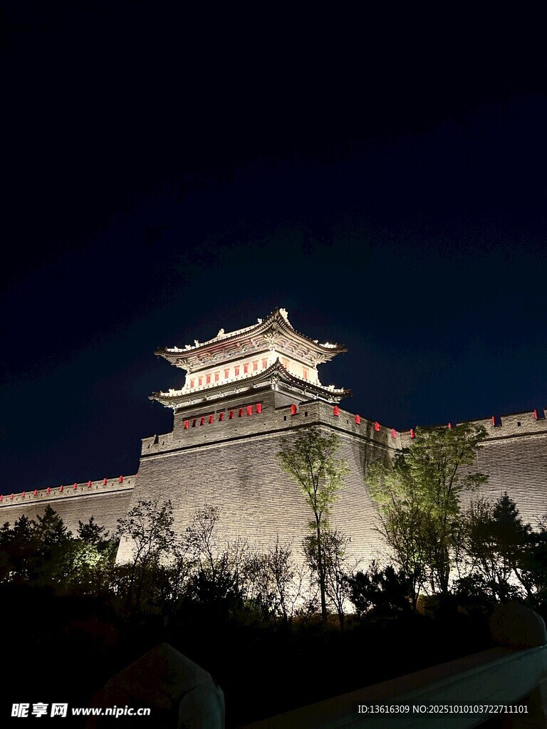 夜晚古城墙建筑景观