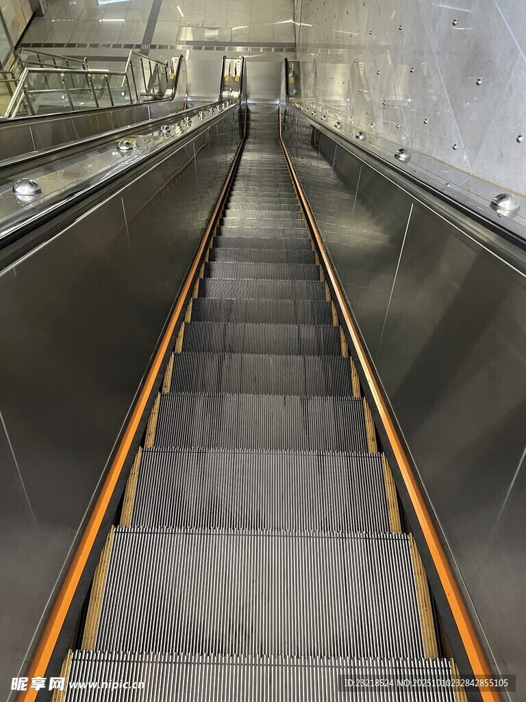 自动扶梯