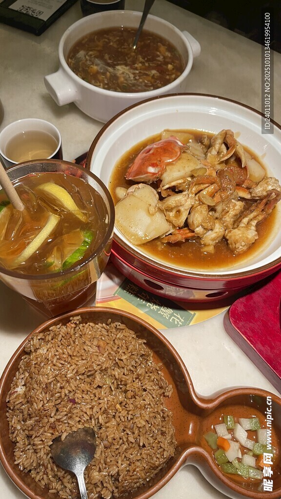 丰盛多样的美味佳肴