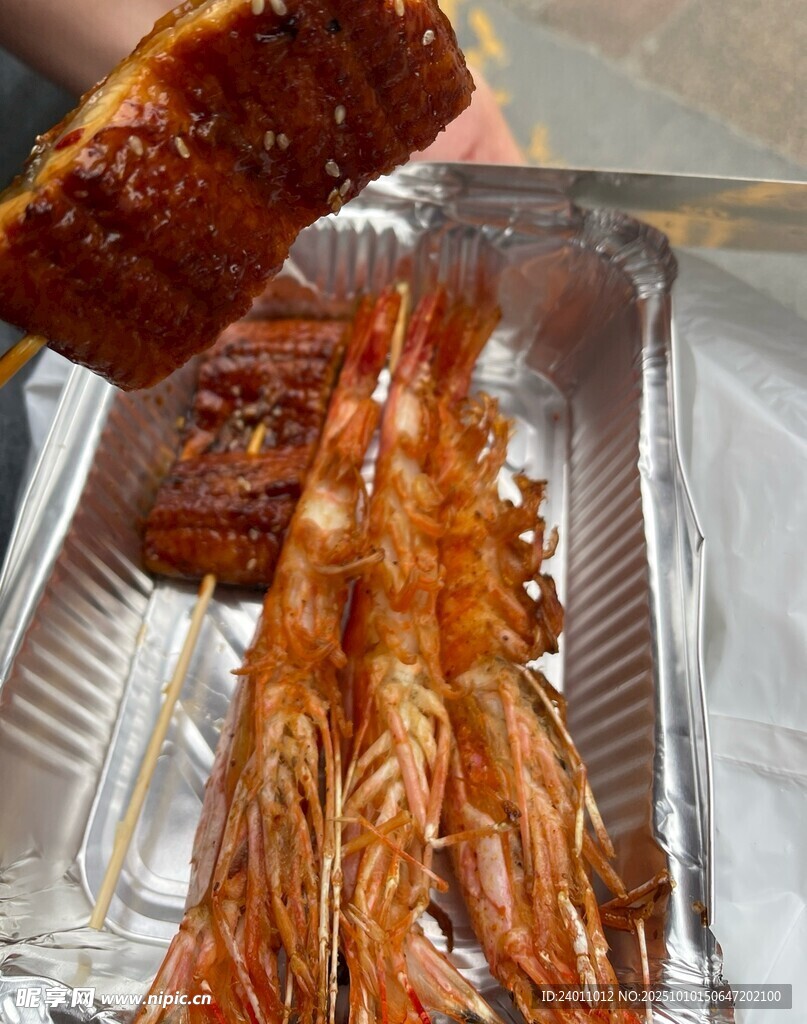 美味烤虾诱人色泽