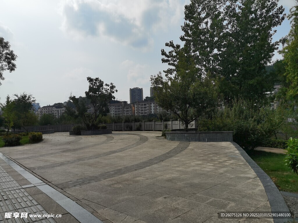 城市中的开阔户外休闲场地