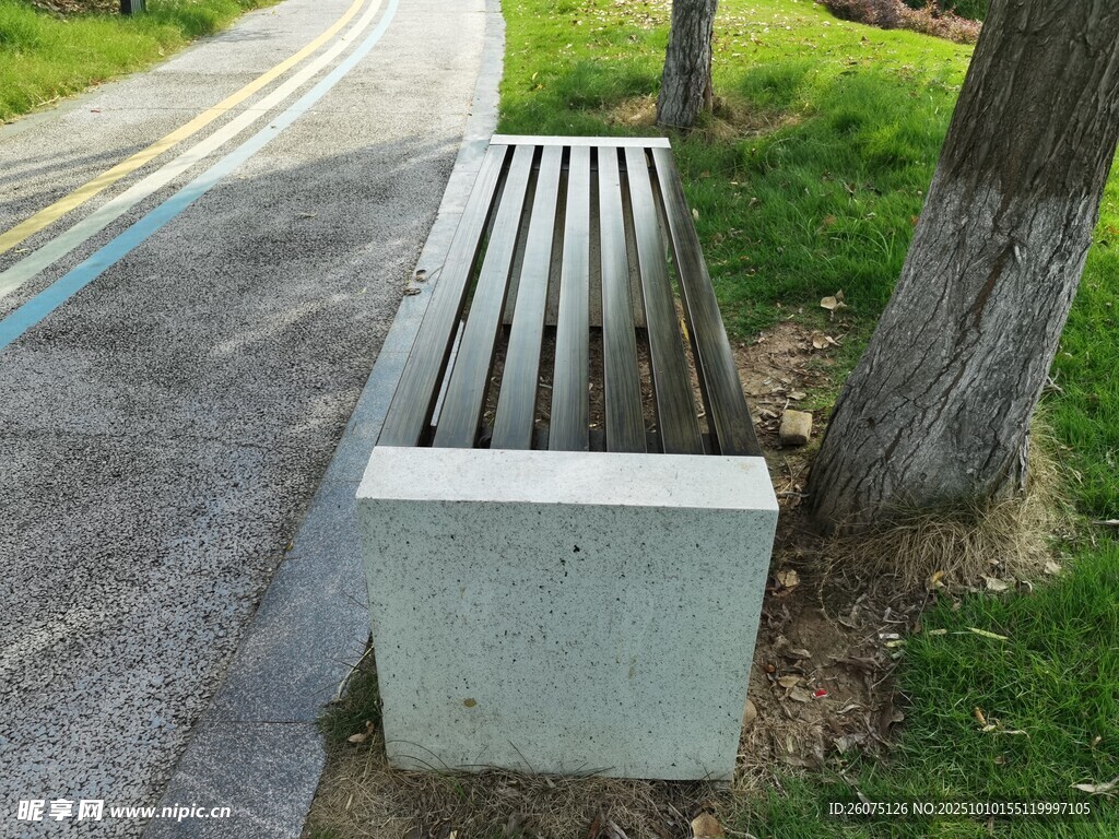 路边长椅