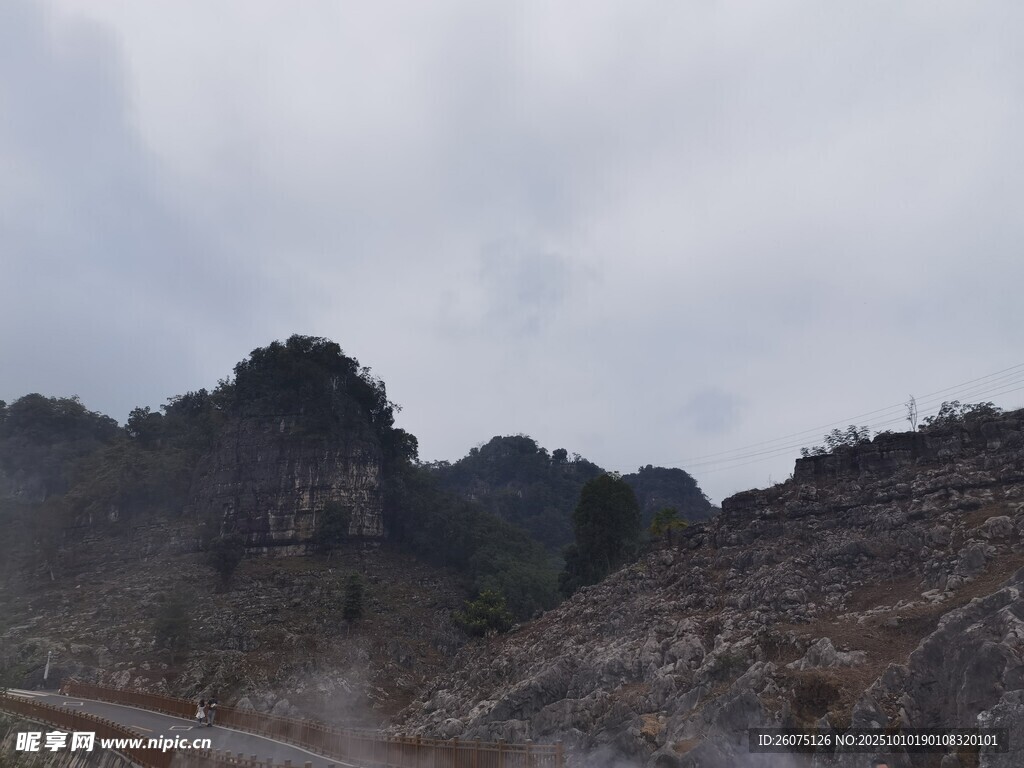 山间景色