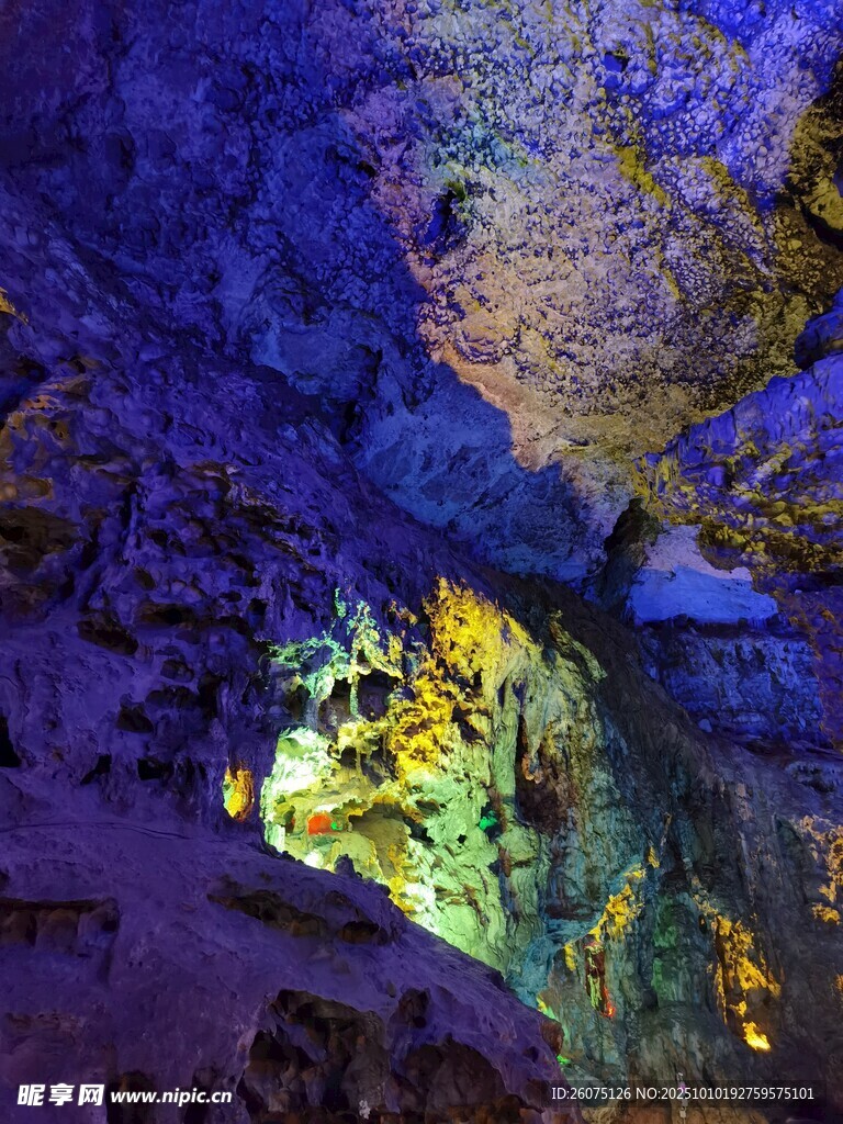梦幻溶洞景观