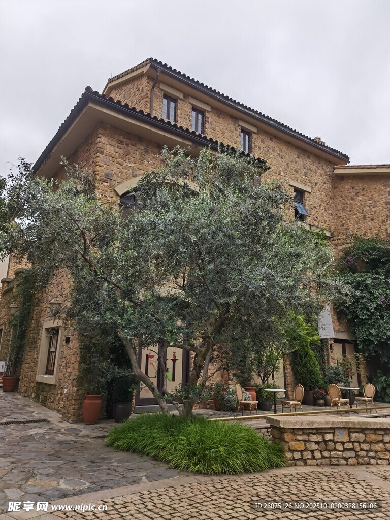 古朴欧式庭院建筑景观