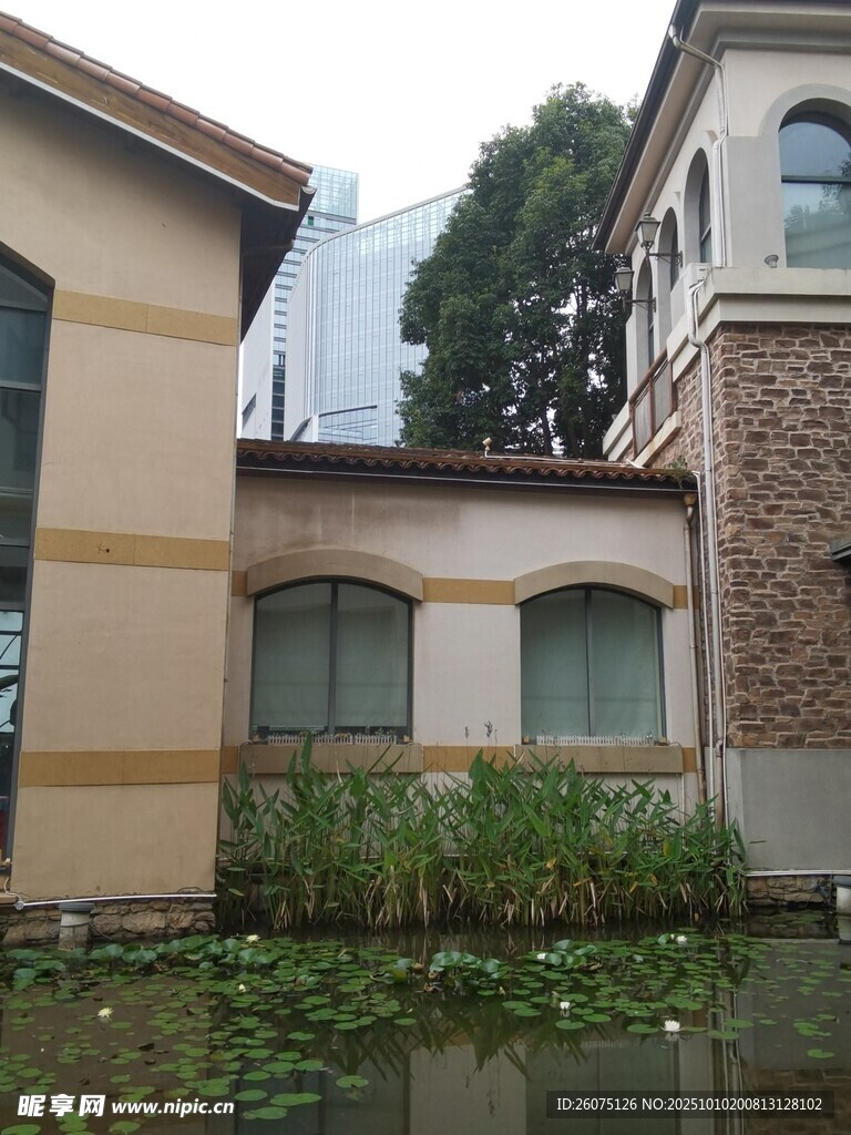 水边别墅景观