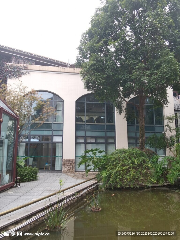 水边建筑景观