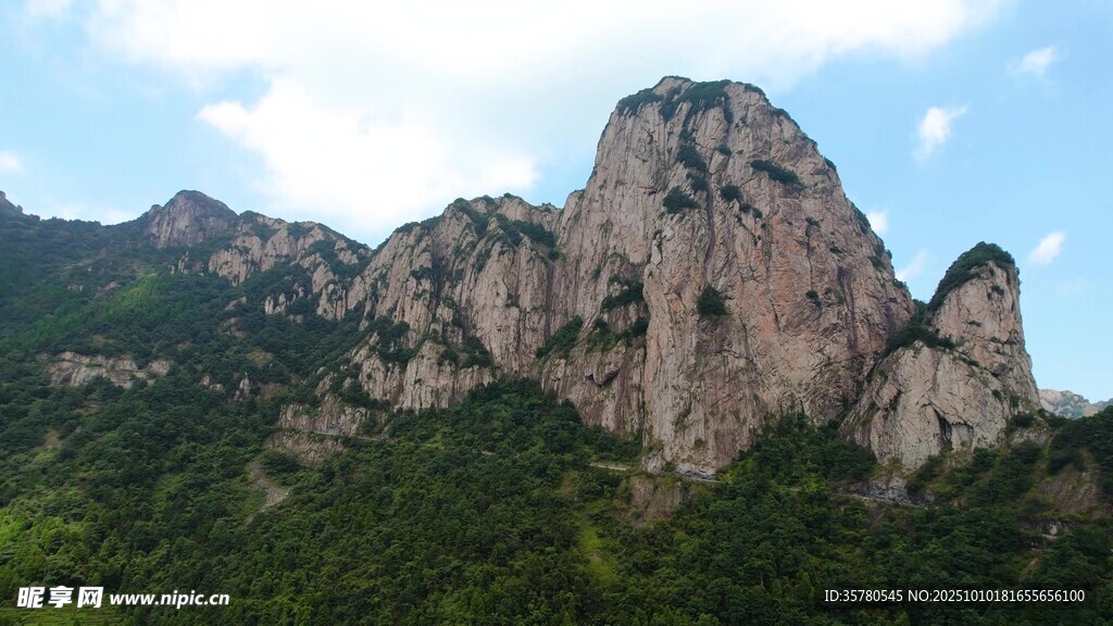壮丽山峰美景