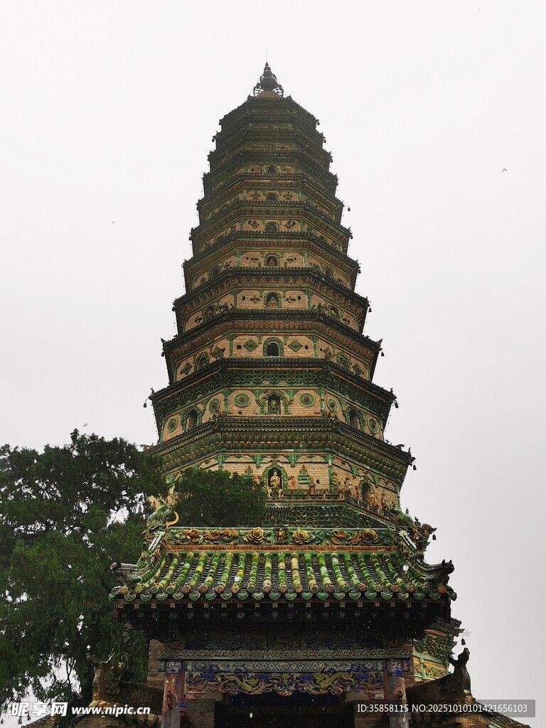 广胜寺飞虹塔