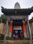 广胜寺飞虹塔大门