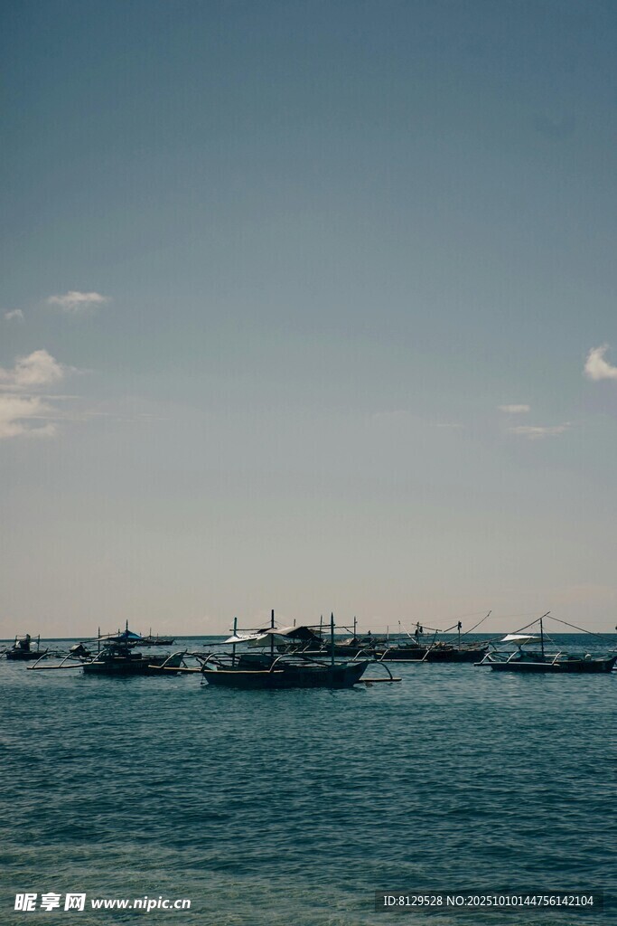 海上船只景象