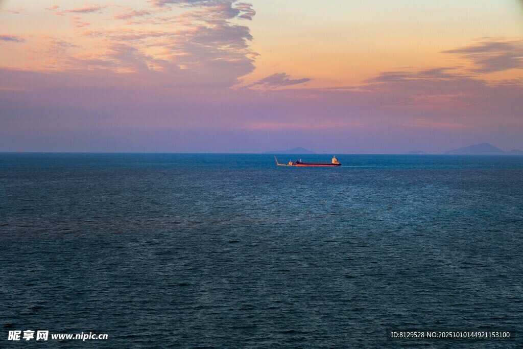 海上日落美景