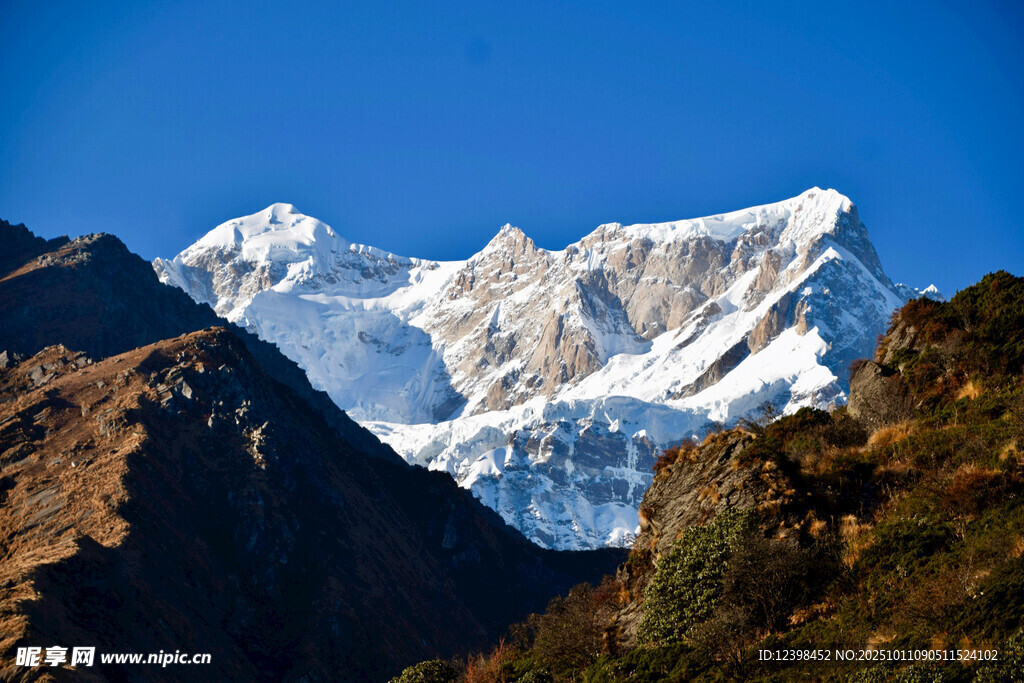 壮丽雪山风光