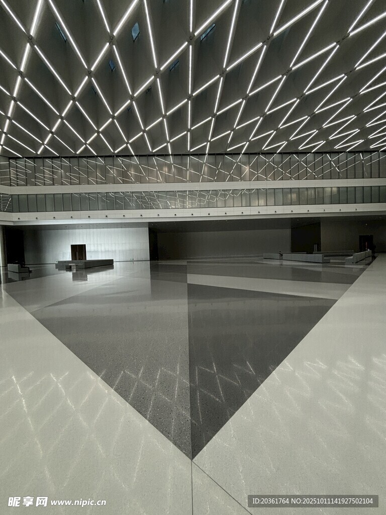 现代简约风格建筑内部空间